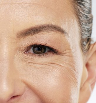 Kraehenfuesse An Den Augen Wegbekommen Header