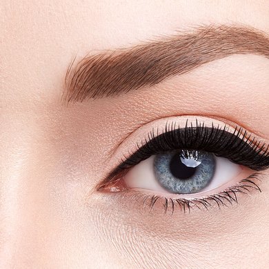 Geschwungener Lidstrich OAP MAKEUP KAJAL PARADISE YEUX OUVERT FAIR SKIN NOIR