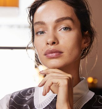 Luma Grothe mit Highlighter Make-up