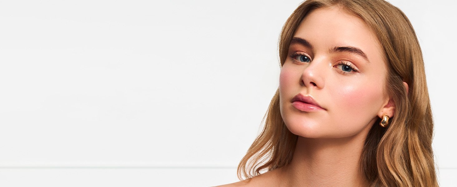 20251007 Oap Lumi Bundle Le Shadow Stick Le Liquid Blush Le Glass Highlighter Desktop