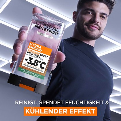 Mann hält Hydra Energy Extreme Sport Duschgel in der Hand