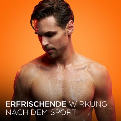 Ein Mann blickt nach unten vor orangefarbenem Hintergrund mit dem Text „Erfrischende Wirkung nach dem Sport“.