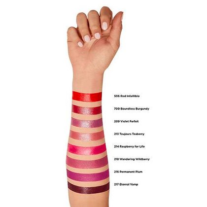 Lippenstift auf Arm - Infaillible 2 Step 24h Lippenstift