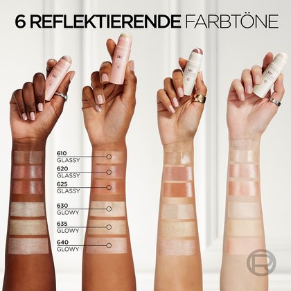 Vier nach oben gestreckte Unterarme mit Produktproben aller Nuancen und deren Händen vier Lumi Highlighter Sticks