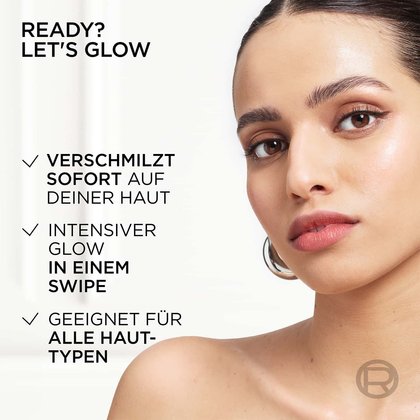 Junge Frau mit Make-up neben Liste mit Produktvorteilen und Ready Let's Glow