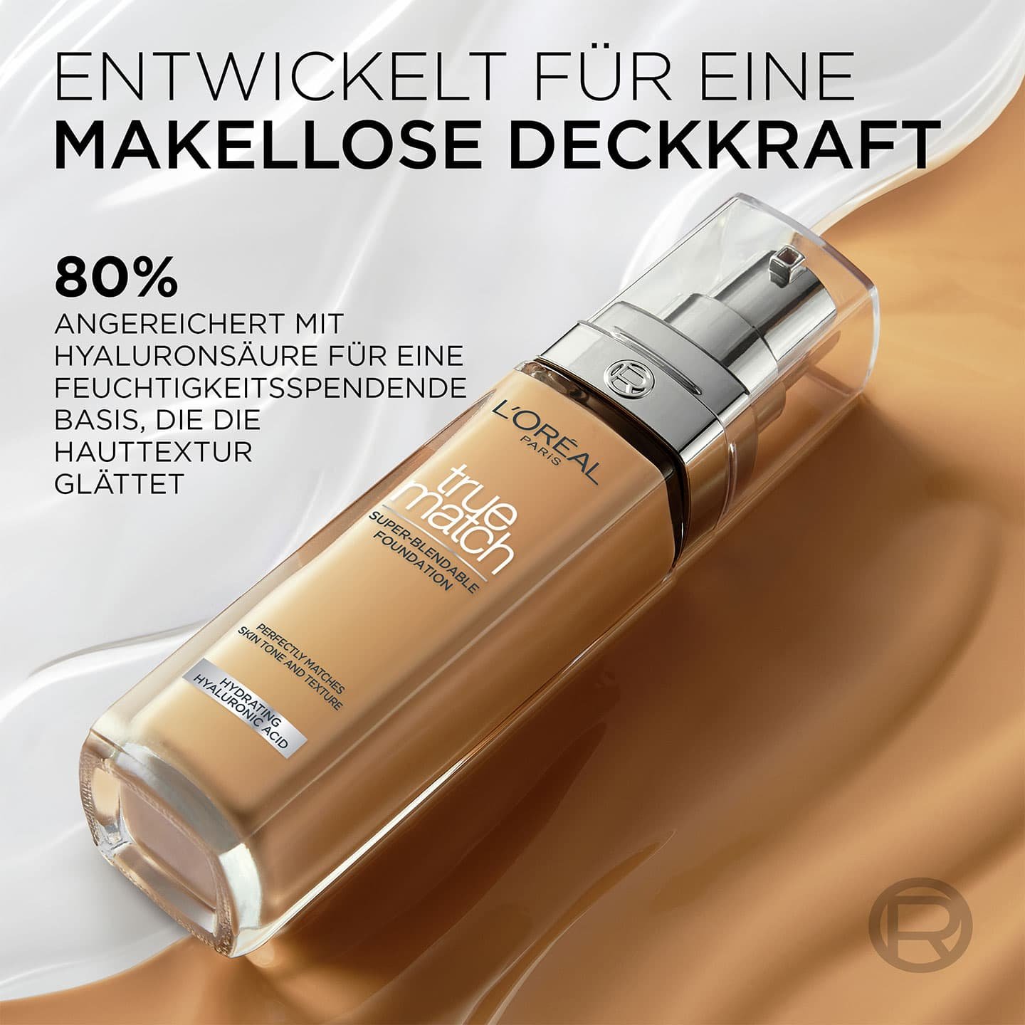 Produktabbildung unter Text: Entwickelt für eine makellose Deckkraft & daneben Produktvorteil Hyaluronsäure erklärt
