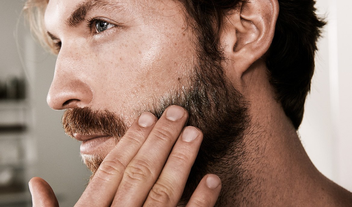 Step by Step Anleitung zum Thema Bart färben L’Oréal Men Expert